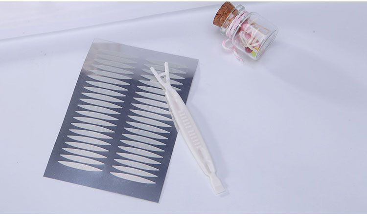 Lameila 100Pairs Narual Invisible Waterproof Double Eyelid Tape A189