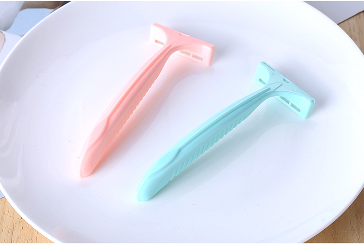 LAMEILA 2 PC personal care plastic women safety blade razor for shaving women shaver knife women A0908