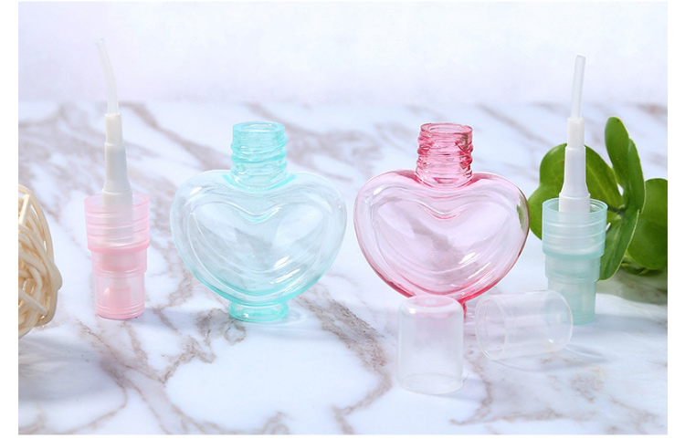 Lameila 25ml Spray Perfume Bottles Green Pink Heart Shape Fine Mist Alcohol Empty Plastic Travel Bottle LM695