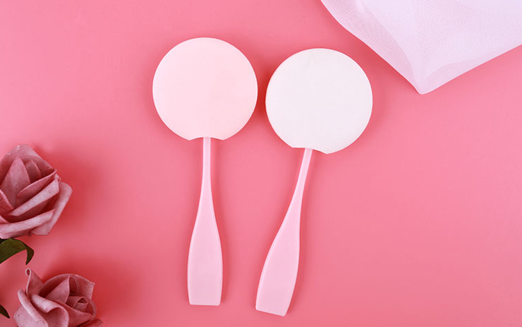 Yousha professional Private Label latex free pink face makeup cream round sponge cosmetic makeup powder puffs with handle YF138