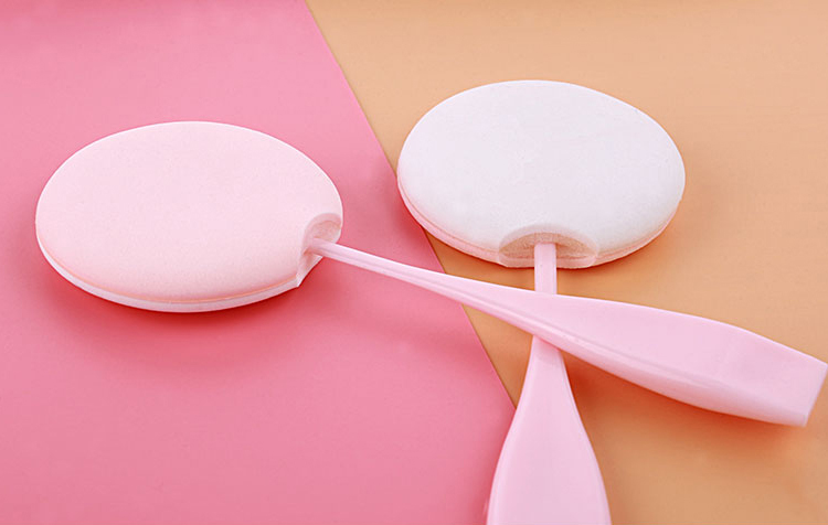 Yousha professional Private Label latex free pink face makeup cream round sponge cosmetic makeup powder puffs with handle YF138