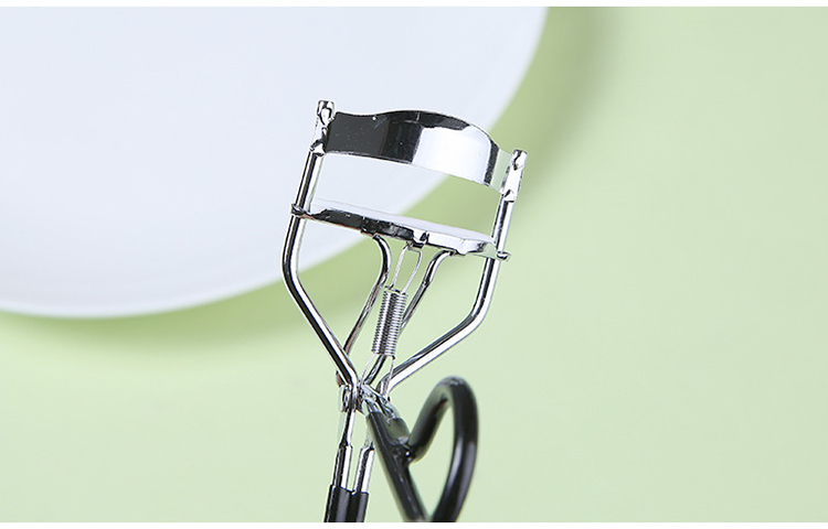 Yousha eyelash curler portable metal stainless steel black wholesale mini small eye lash curler YE010