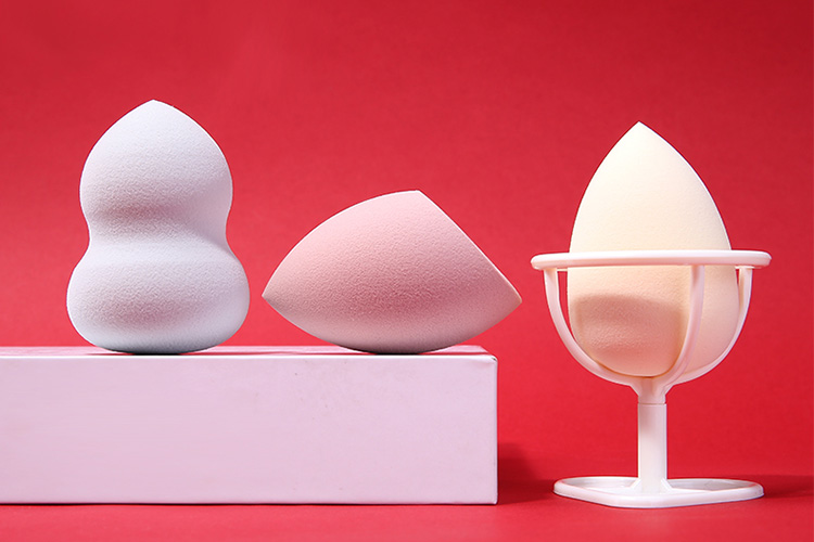 Lameila Cheap Price 4in1 Latex Free 3 Shapes Foundation Puff Sponges Set With Holder Beauty Makeup Sponge Blender A80148