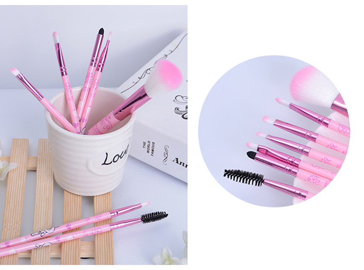 Lameila Cartoon Handle 7pcs Professional Foundation Brush Set Synthetic Hair Private Label Luxury Powder Makeup BrushesL0903/L0904/L0905