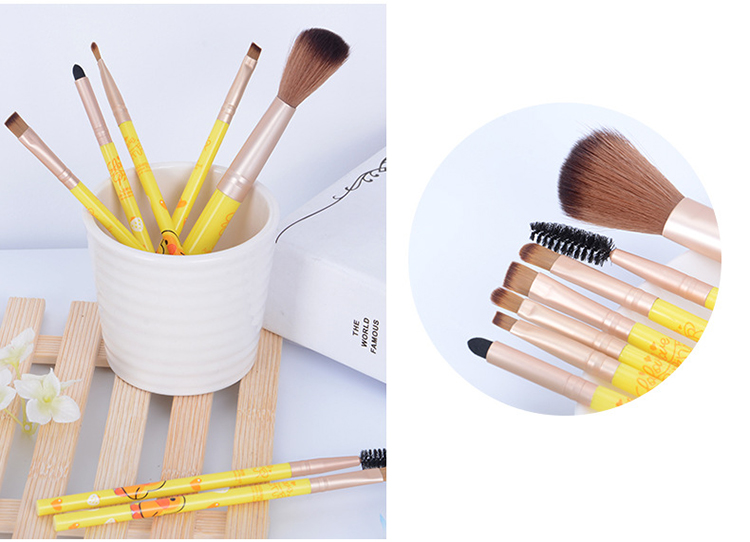 Lameila Cartoon Handle 7pcs Professional Foundation Brush Set Synthetic Hair Private Label Luxury Powder Makeup BrushesL0903/L0904/L0905