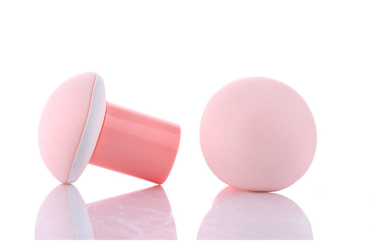 Yousha Manufacturer New Design Custom LogoLatex Free Soft Mushroom Shape Cosmetic Sponge Powder Puff With Plastic Handle YF140