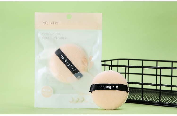 Lameila Custom Flocking Makeup Foundation Velour Puff Cosmetic Loose Powder Black Fluffy Puff With Satin Ribbon YF170