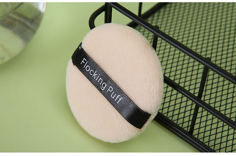 Lameila Custom Flocking Makeup Foundation Velour Puff Cosmetic Loose Powder Black Fluffy Puff With Satin Ribbon YF170