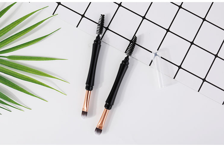 Yousha 2 In 1 New Design Double-ended Makeup Tools Lip And Eyelash Brushes Combination Cosmetic Brush Yc051