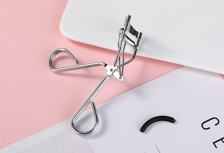 wholesale new mini eyelash curler private label custom logo makeup tool eye lash curler MDL450