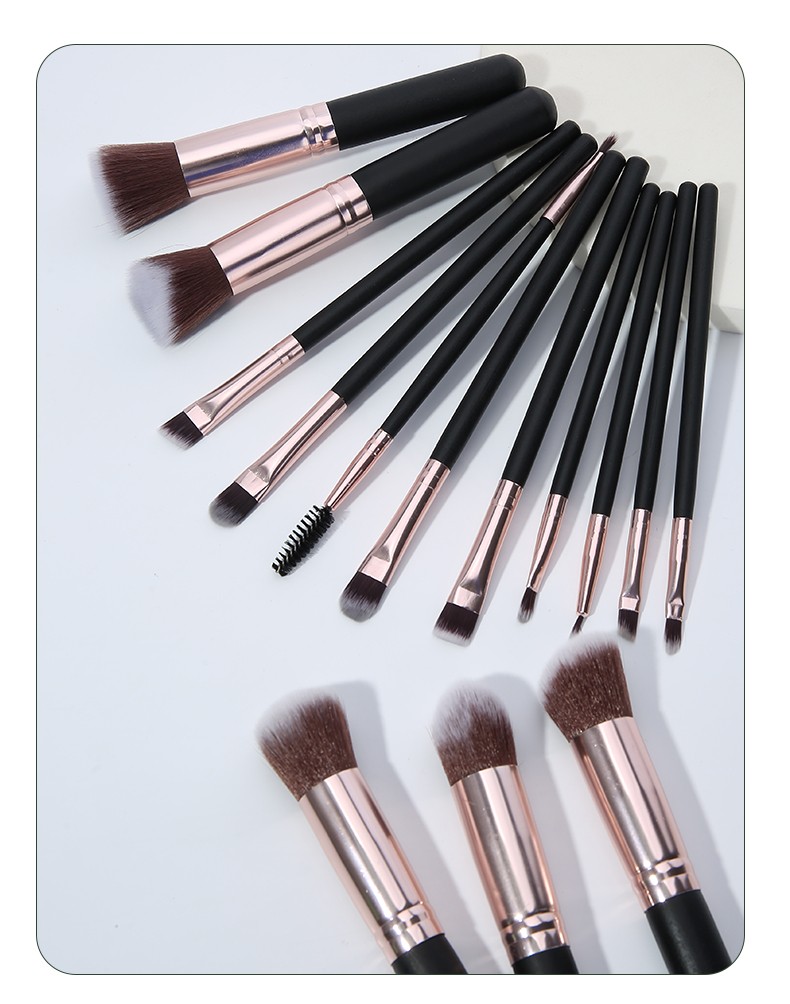 Guangzhou New Complete Cosmetics Tools Face Beauty Product Women Makeup Blending Brush Female Black Handle Makeup Brush Set
