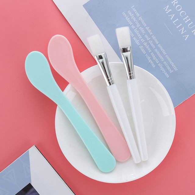 Lameila 2pcs/set DIY face mask brush with spatula 3524 Lameila 2pcs/set DIY face mask brush with spatula 3524