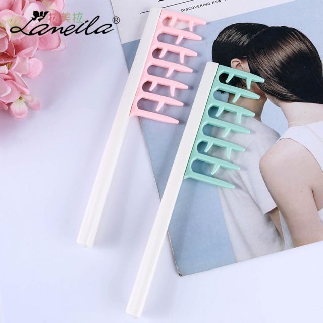 Wholesale professinal scratch shape comb hair dyring beauty tools massage plastic hair brush comb