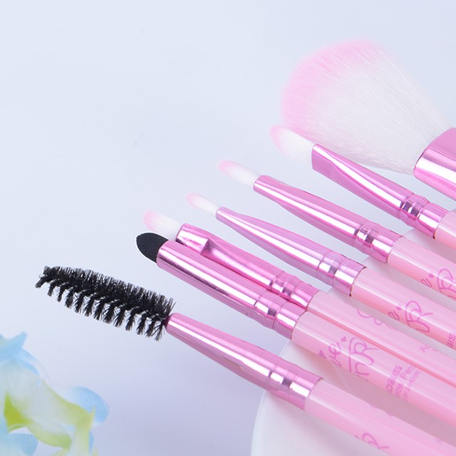 Lameila Cartoon Handle 7pcs professional foundation brush set private label luxury makeup brushes L0904
