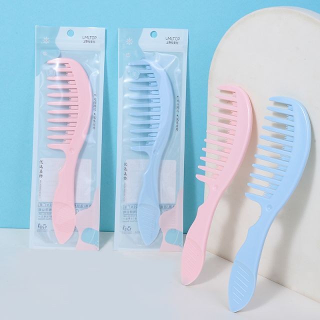Lameila Private Label Thickened Handle Orange Hairdressing Comb Comfortable Hair Comb Plastic Detangling Wide Tooth Comb C315