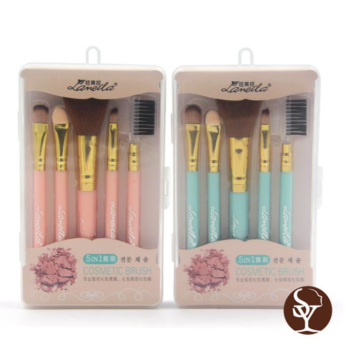 L0847  makeup brushes